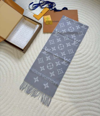 Louis Vuitton ルイヴィトン新作ニットマフラー