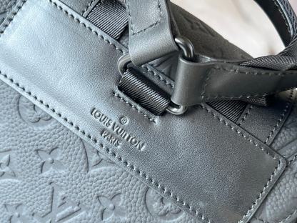 Louis Vuitton ルイ・ヴィトン おしゃれなメンズリュックサック