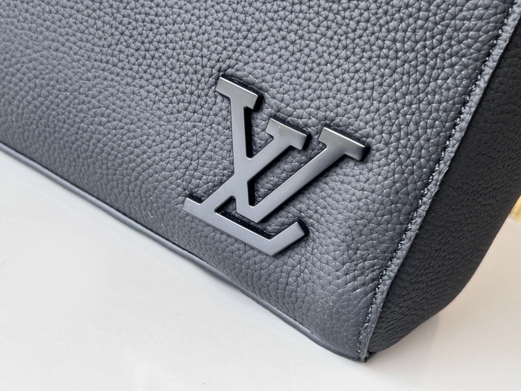 Louis Vuitton ルイ・ヴィトン おしゃれなメンズリュックサック