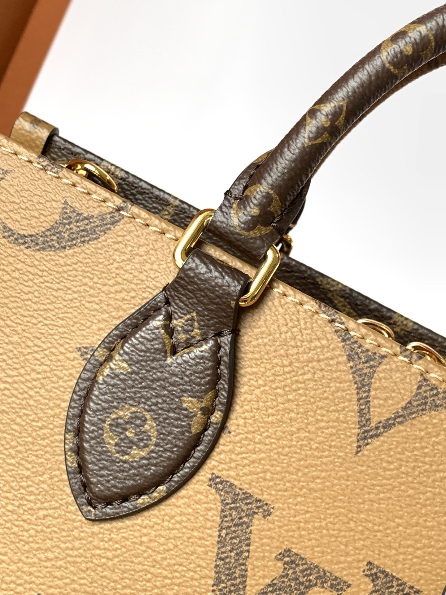 Louis Vuitton  ルイ・ヴィトン シーズナル ワンショルダーバッグ 