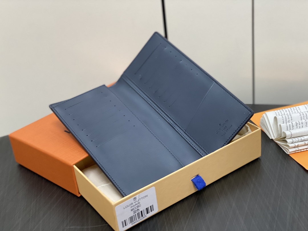 ルイ・ヴィトン「Louis Vuitton」レザーポケットウォレット