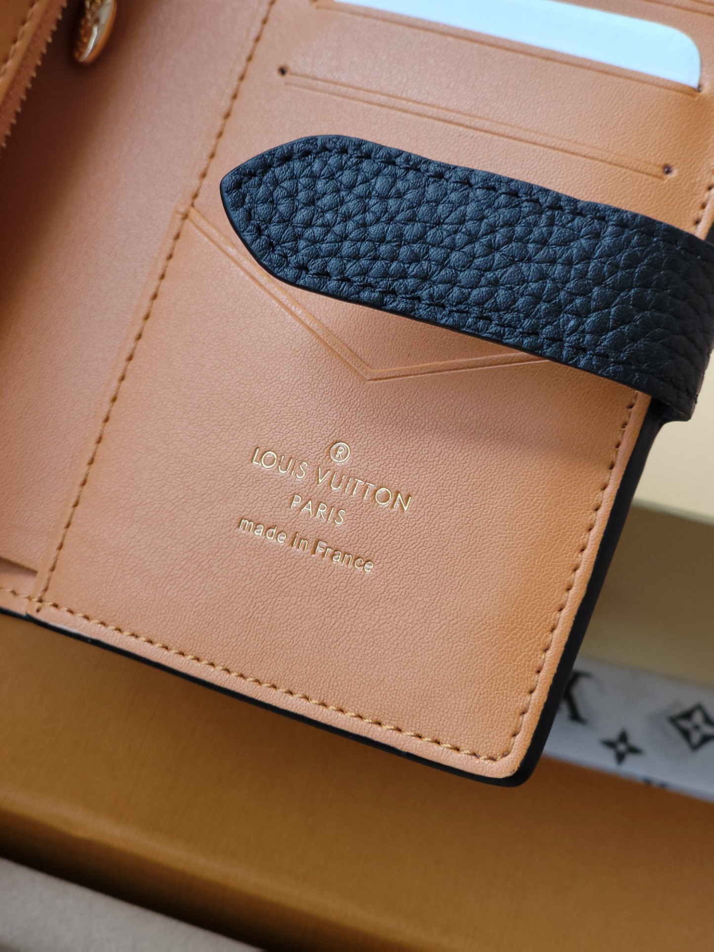 ルイ・ヴィトン「Louis Vuitton」レザーポケットウォレット