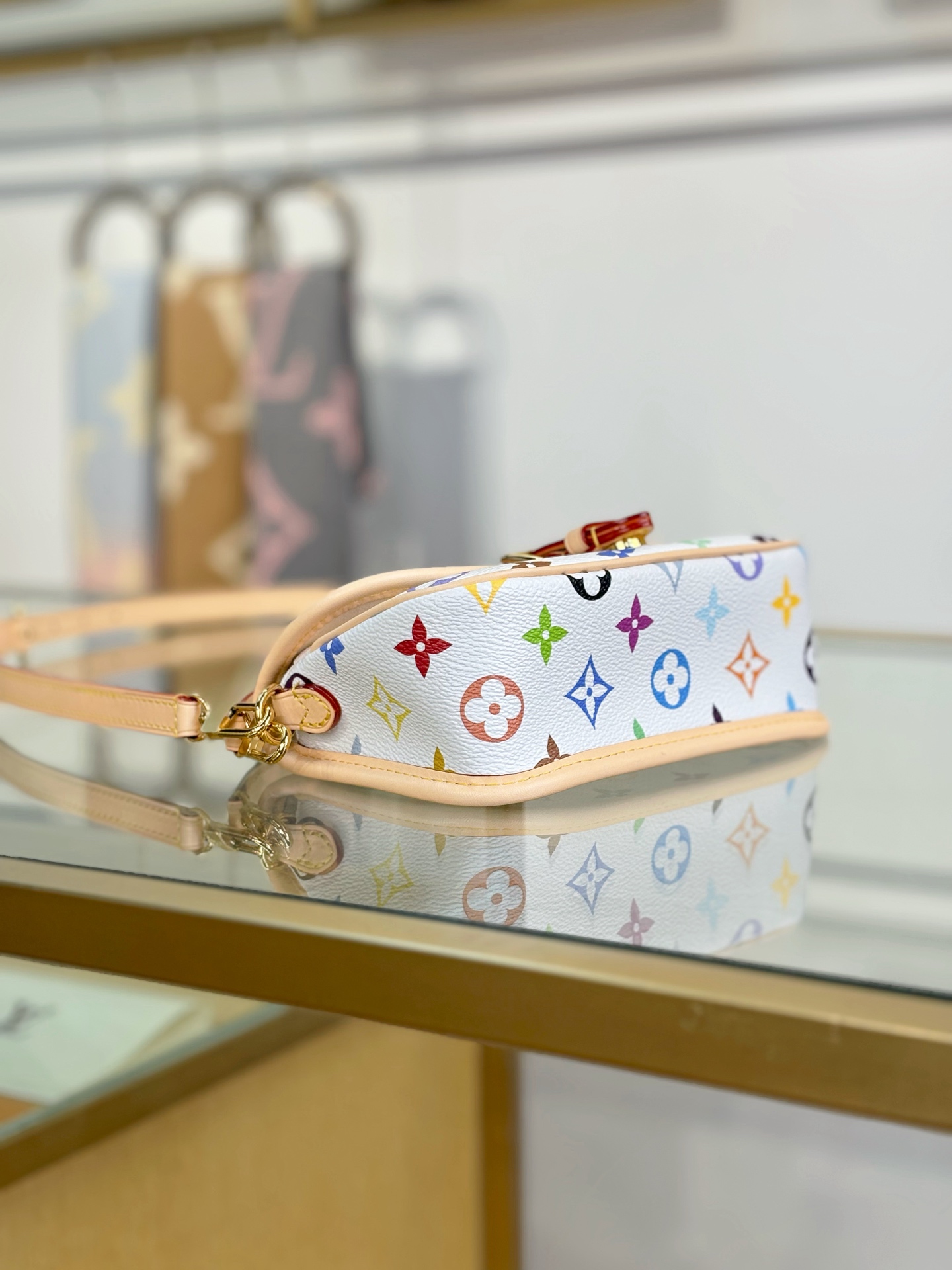 Louis Vuitton  ルイ・ヴィトン シーズナル ワンショルダーバッグ 
