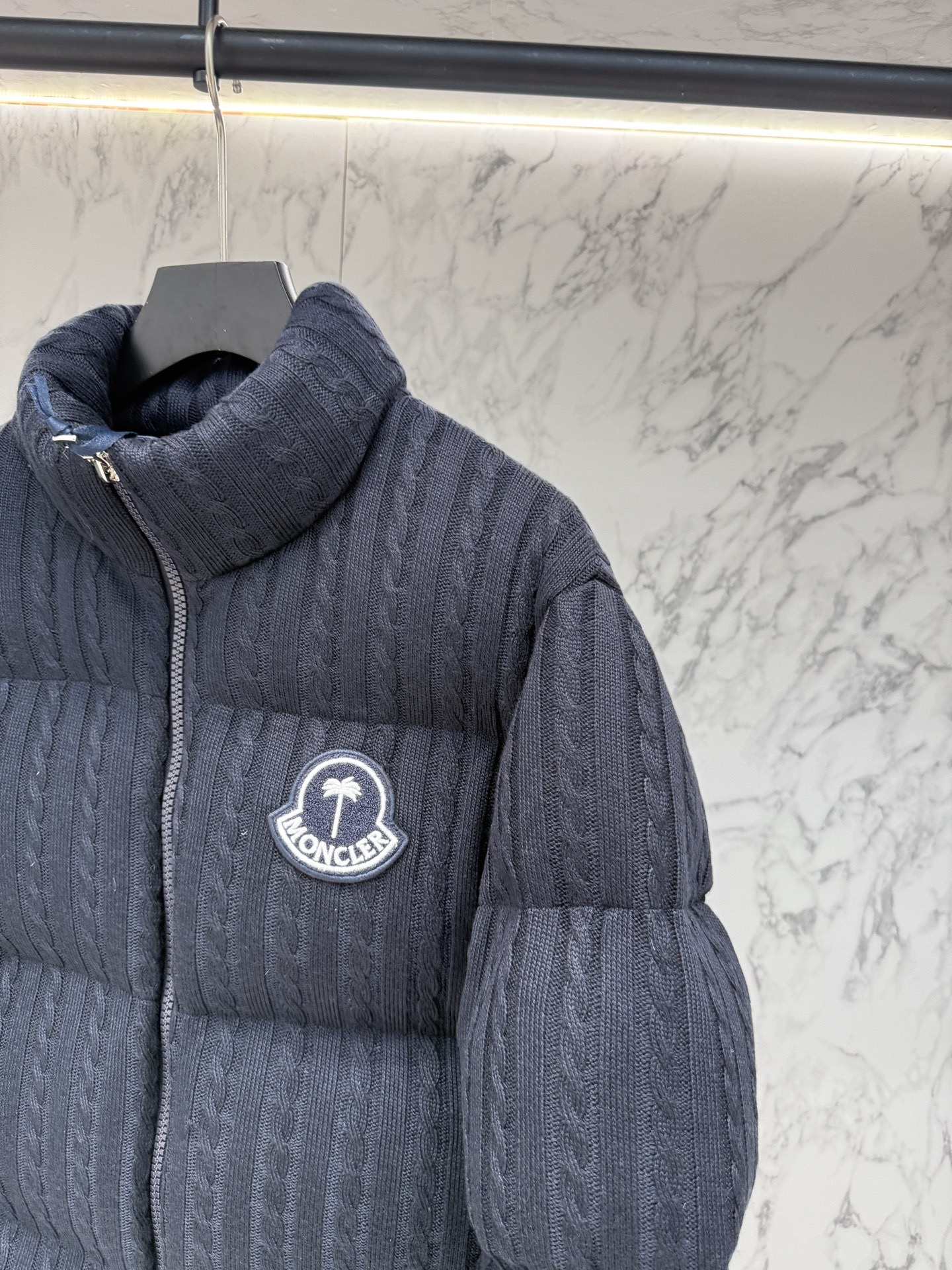 モンクレール シーズン別 ロングダウンコート