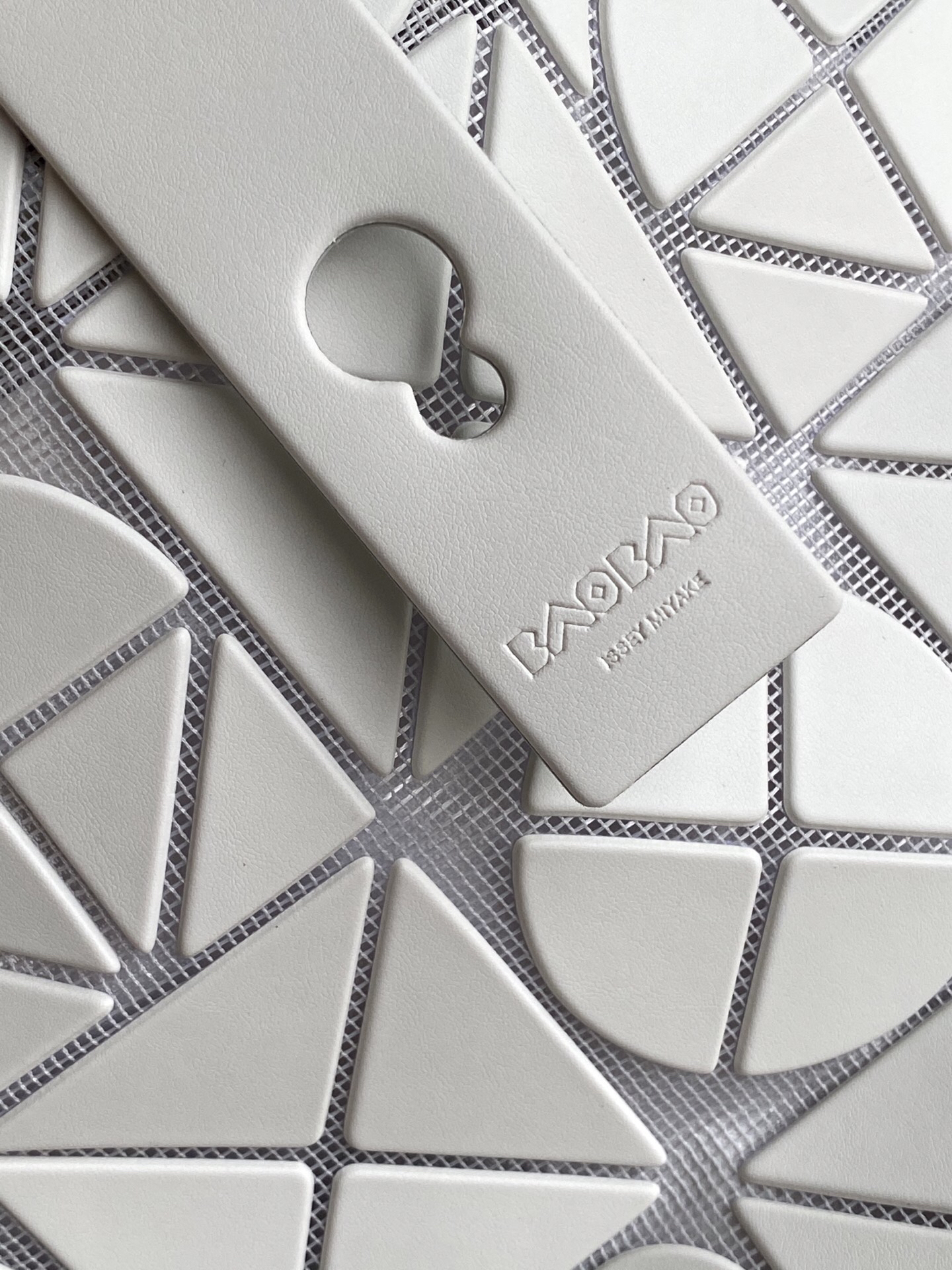 イッセイミヤケ「Issey Miyake」LUCENTシリーズ トートバッグ