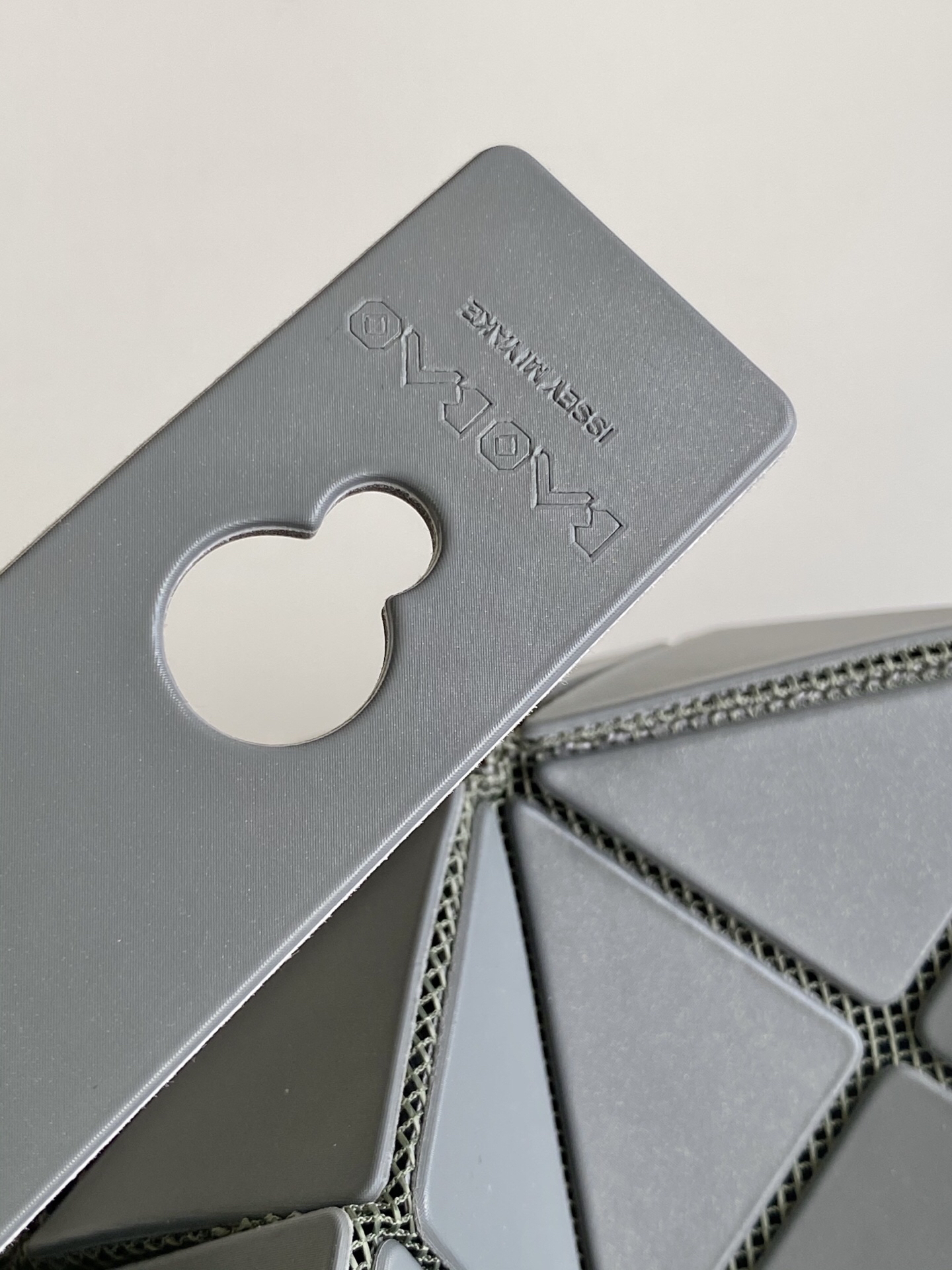 イッセイミヤケ「Issey Miyake」LUCENTシリーズ トートバッグ