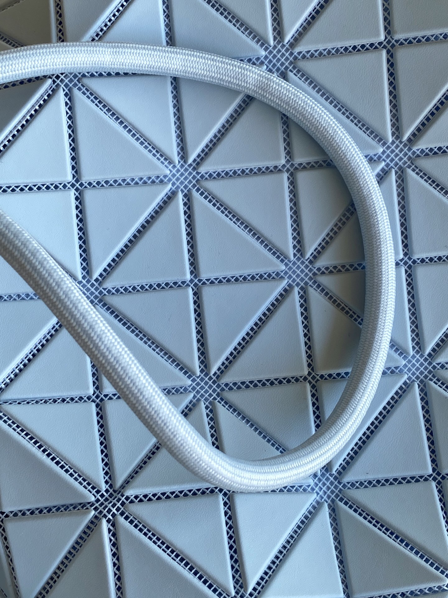 イッセイミヤケ「Issey Miyake」LUCENTシリーズ トートバッグ