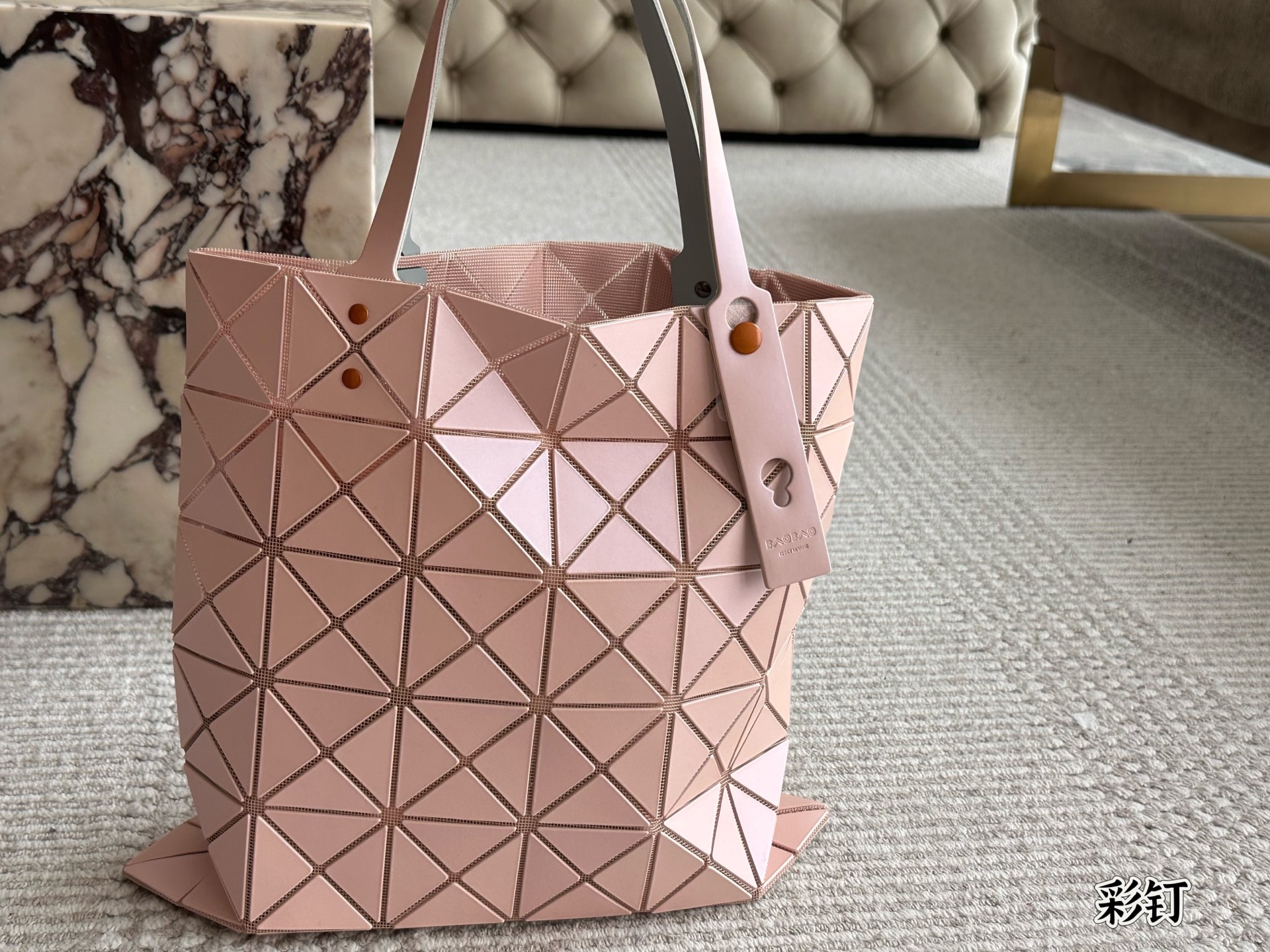 イッセイミヤケ「Issey Miyake」LUCENTシリーズ トートバッグ