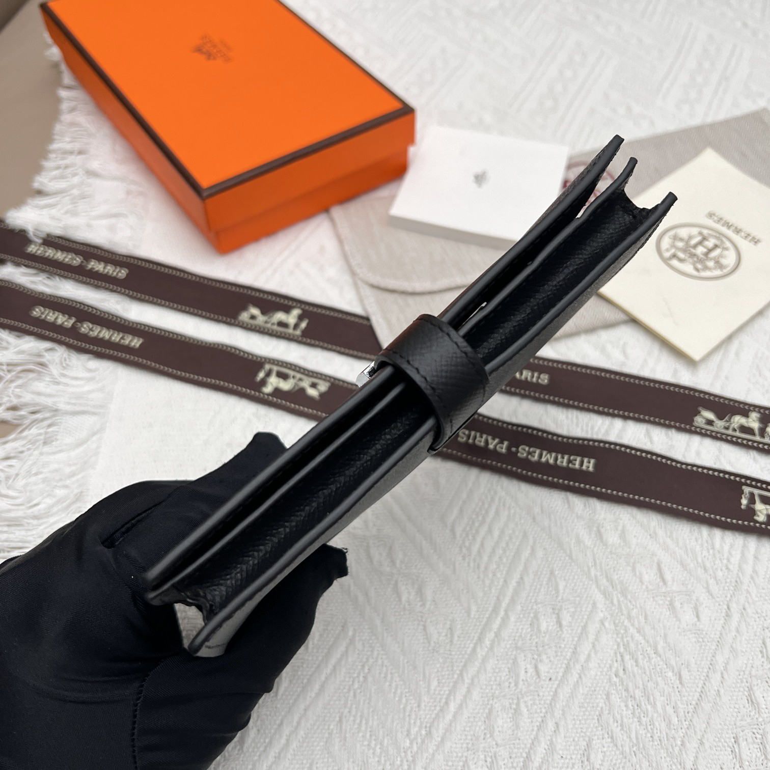 エルメス「Hermès」 レザーポケットウォレット
