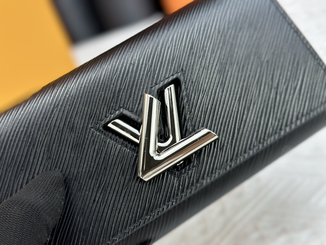 ルイ・ヴィトン「Louis Vuitton」レザーポケットウォレット