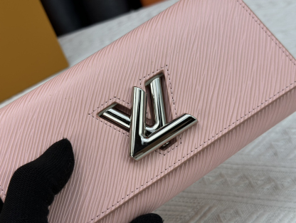 ルイ・ヴィトン「Louis Vuitton」レザーポケットウォレット