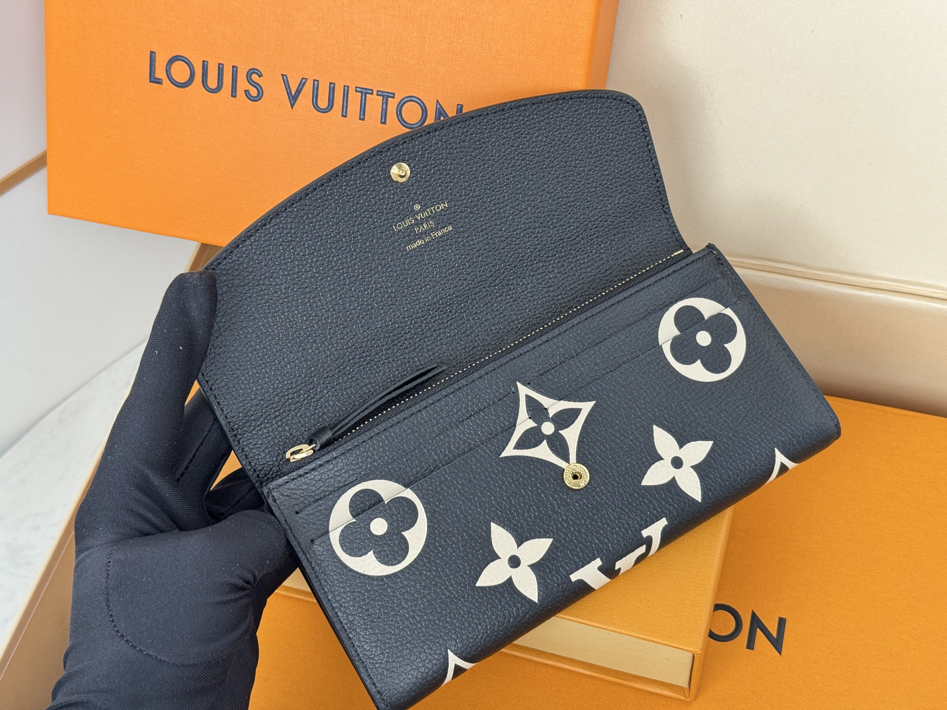 ルイ・ヴィトン「Louis Vuitton」レザーポケットウォレット レディース おしゃれ ショルダーバッグ