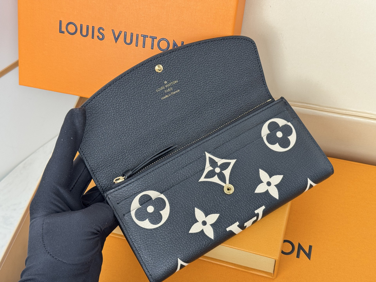 ルイ・ヴィトン「Louis Vuitton」レザーポケットウォレット レディース おしゃれ ショルダーバッグ