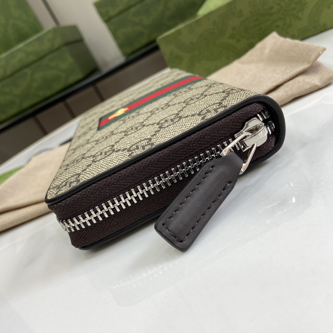 グッチ「Gucci」 クラシックなモノグラムウォレット