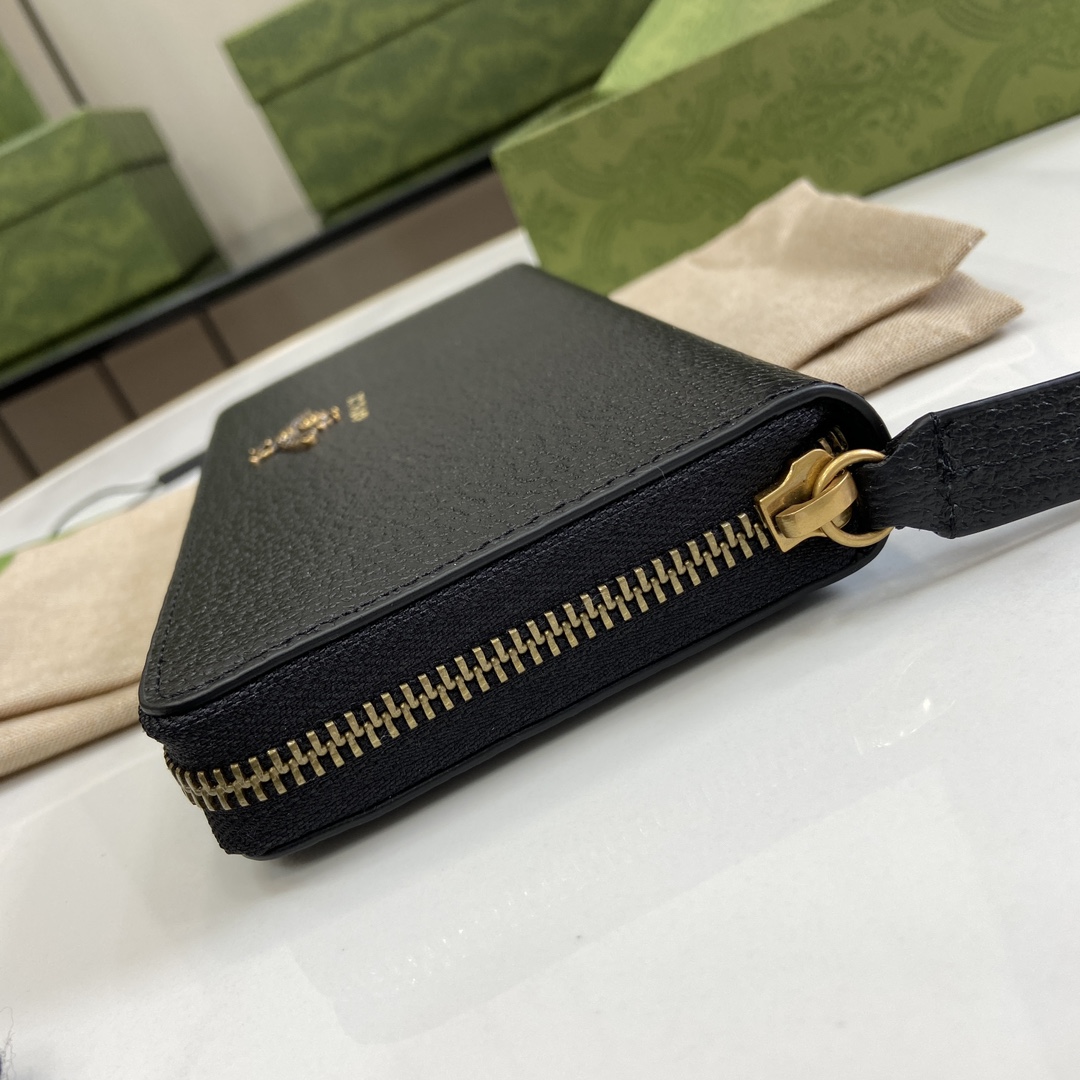 グッチ「Gucci」 クラシックなモノグラムウォレット