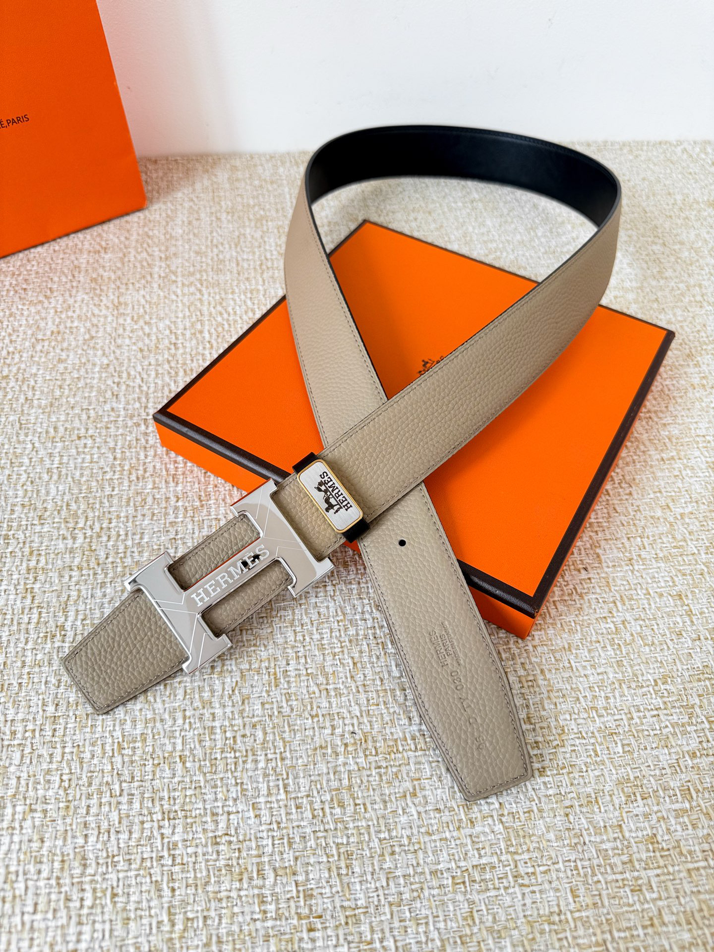 エルメス「Hermès」新作ベルト