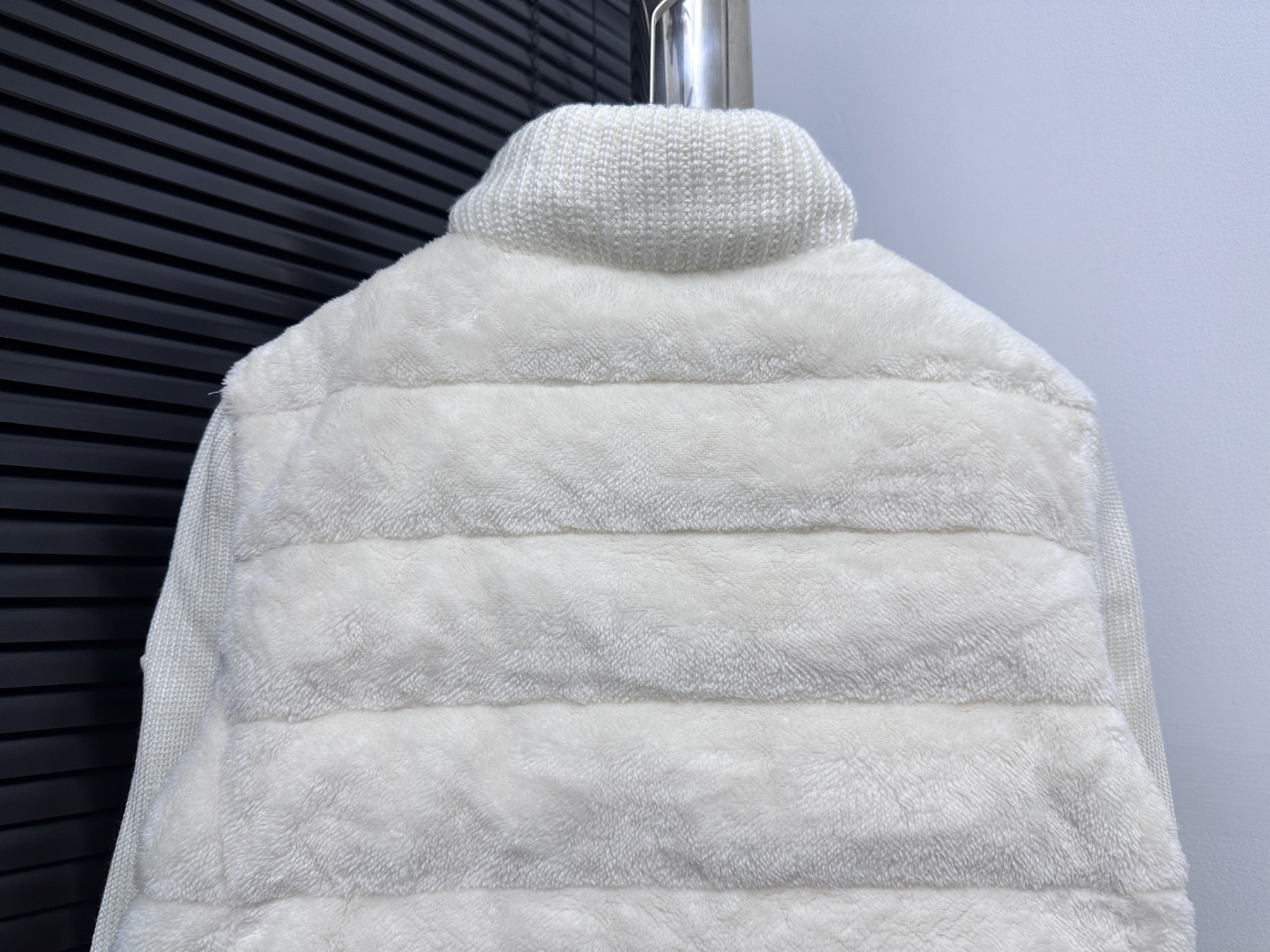 モンクレール シーズン別 ロングダウンコート