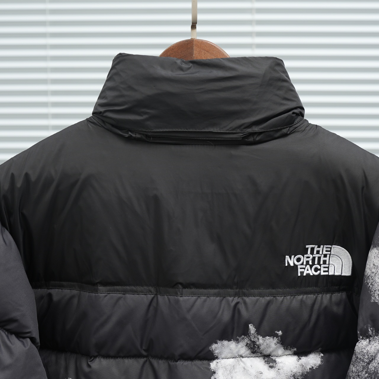 ザ・ノースフェイス 厳冬のしつらえにダウンジャケットシリーズ