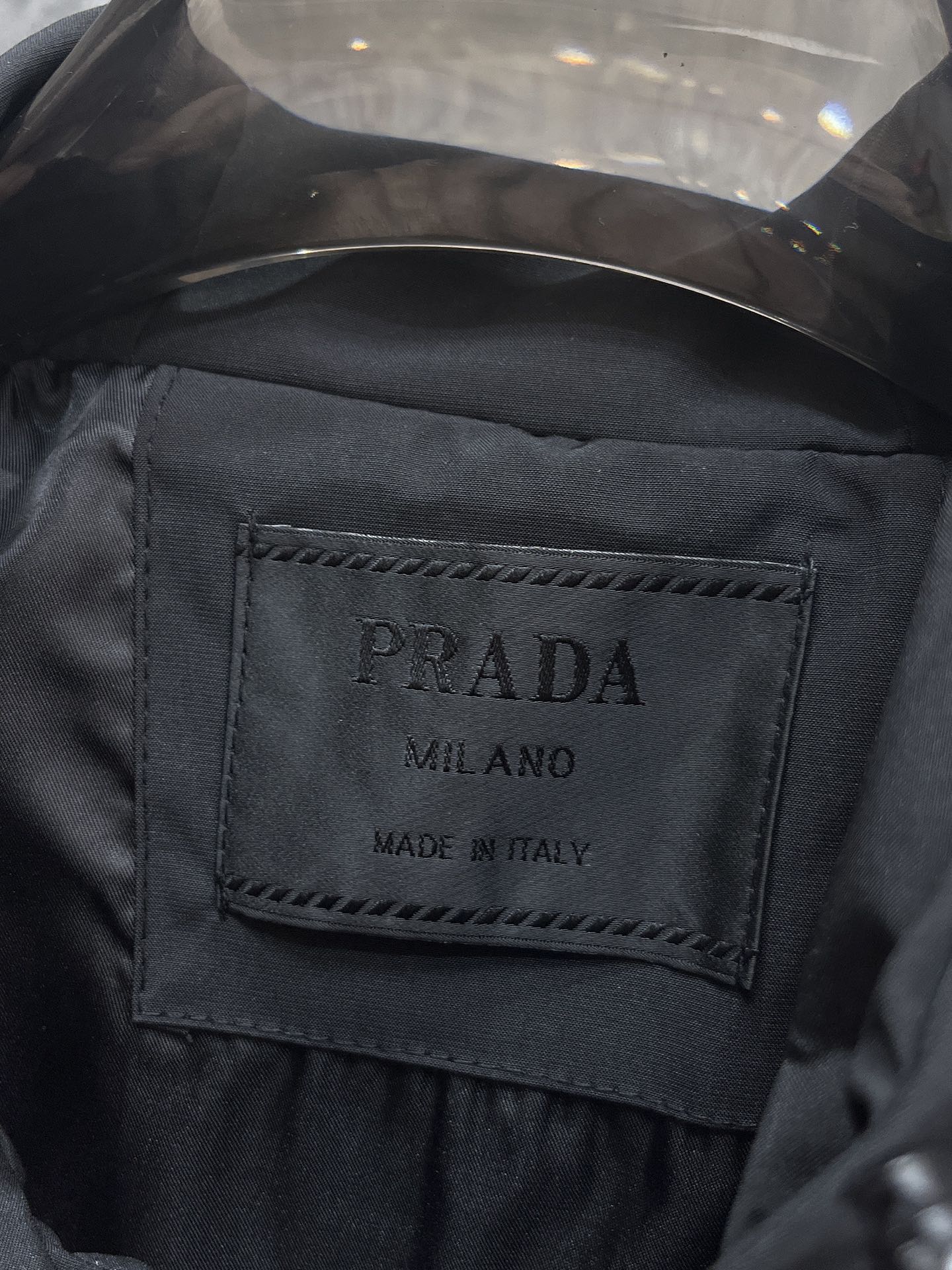 プラダ冬のおしゃれメンズジャケット