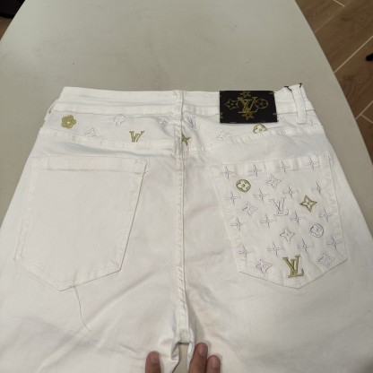 [ Louis Vuitton ] ルイ・ヴィトン スタイリッシュなジーンズ
