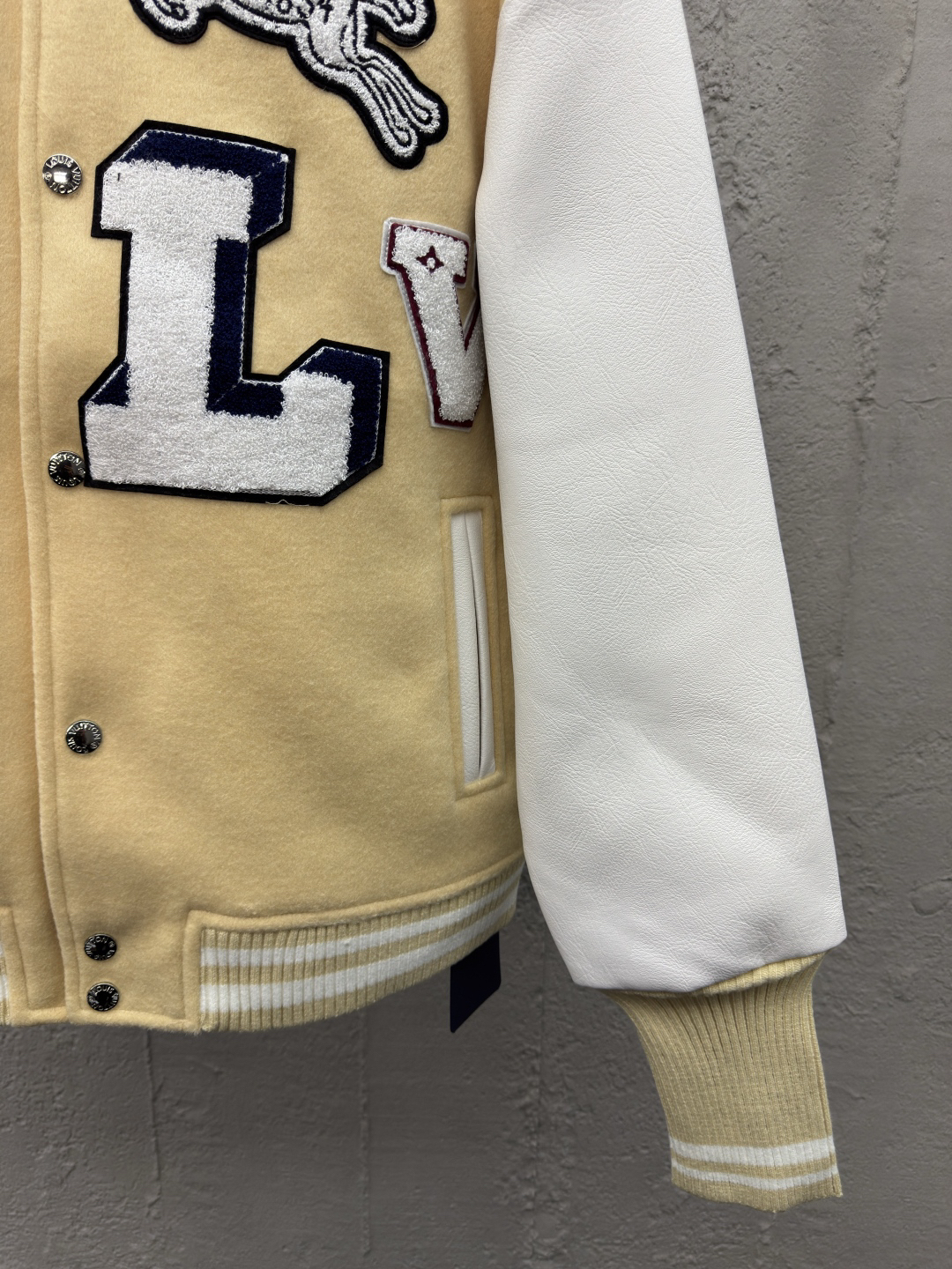 [ Louis Vuitton ] ルイ・ヴィトン  刺繍ペガサス野球服