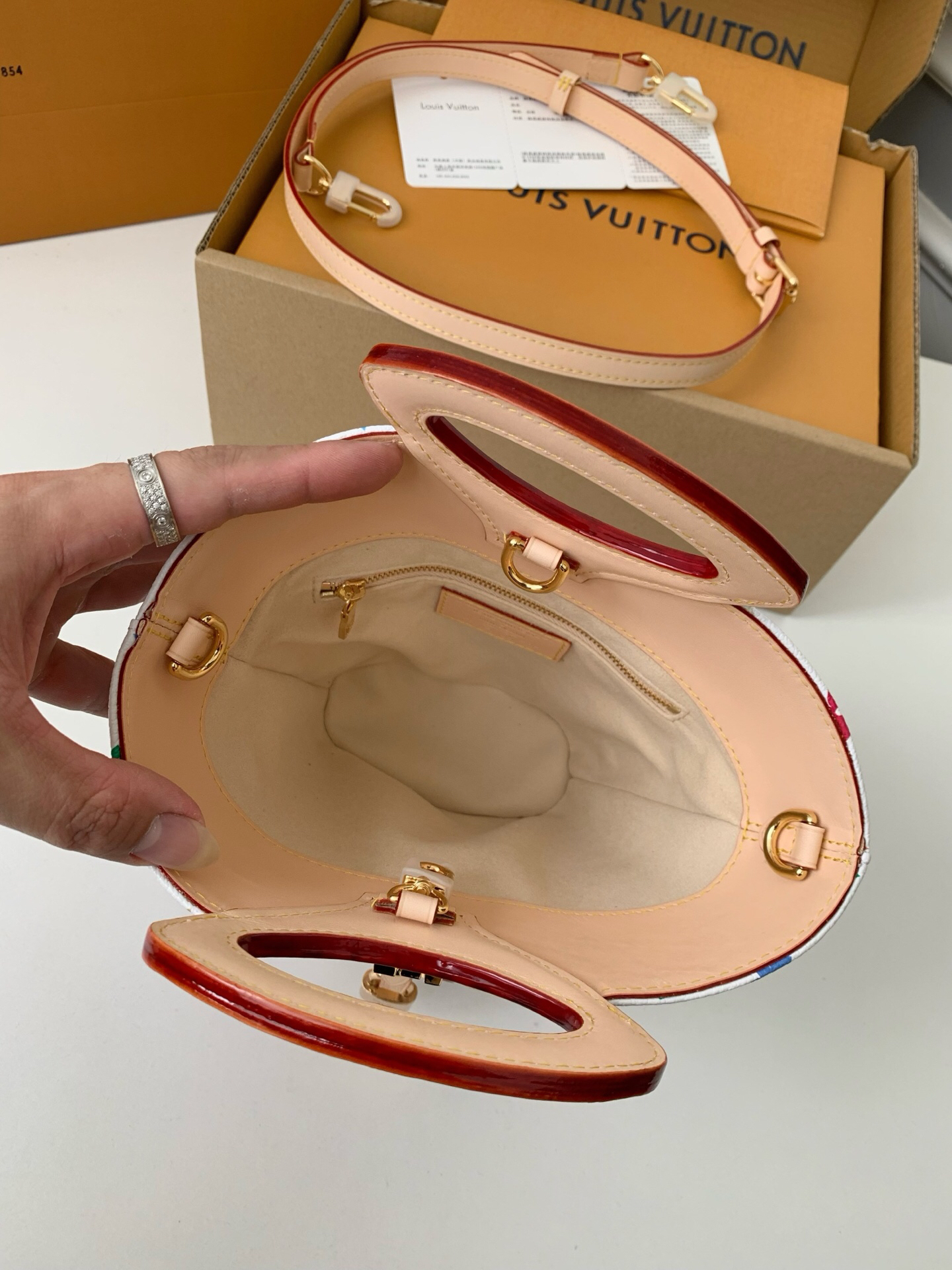 Louis Vuitton  ルイ・ヴィトン シーズナル ワンショルダーバッグ 