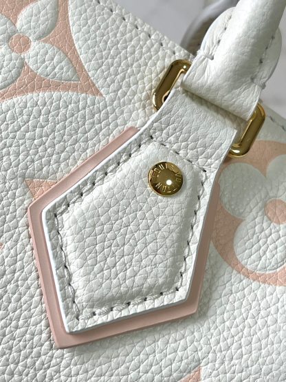 Louis Vuitton  ルイ・ヴィトン シーズナル ワンショルダーバッグ 