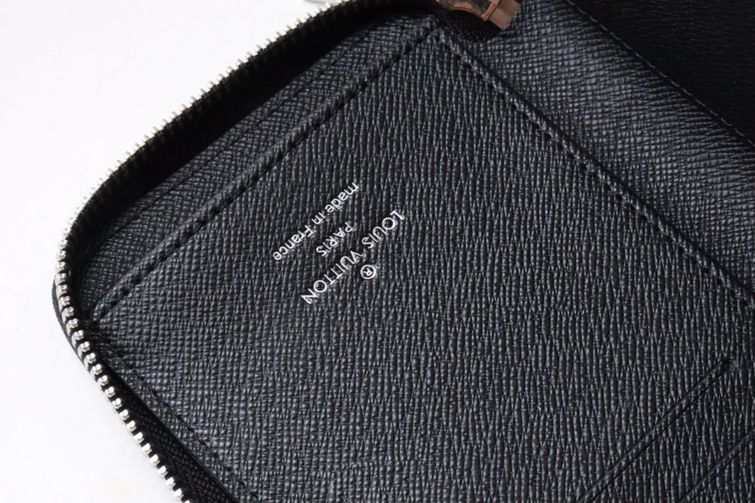 ルイ・ヴィトン「Louis Vuitton」レザーポケットウォレット