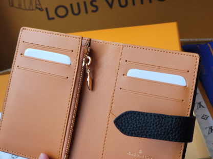 ルイ・ヴィトン「Louis Vuitton」レザーポケットウォレット
