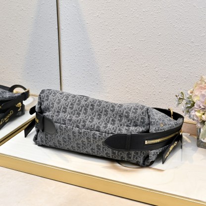 ディオール「Dior」 レディース おしゃれ ショルダーバッグ