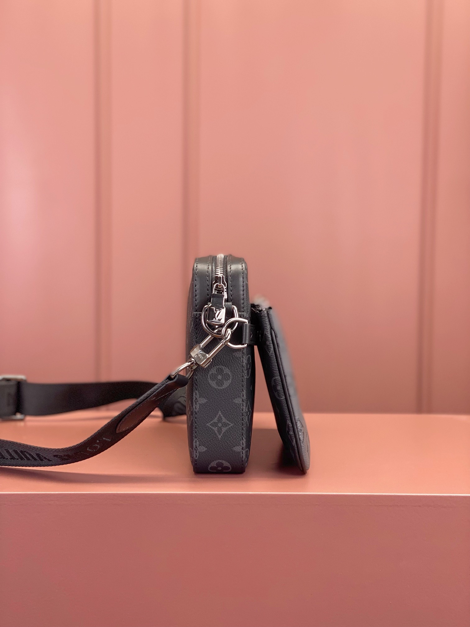 Louis Vuitton  ルイ・ヴィトン シーズナル ワンショルダーバッグ 