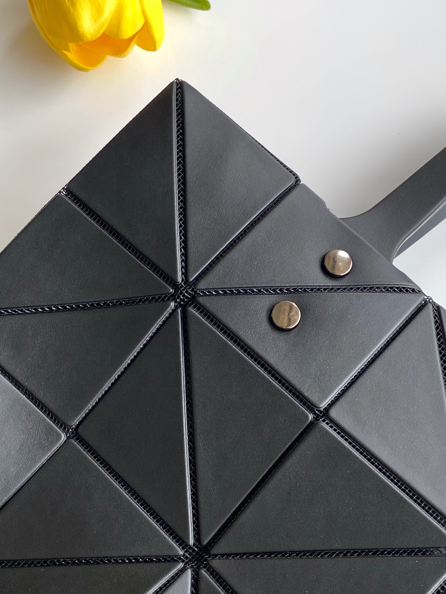 イッセイミヤケ「Issey Miyake」LUCENTシリーズ トートバッグ