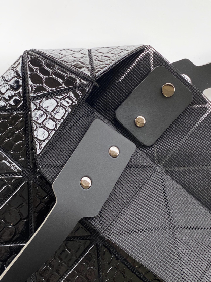 イッセイミヤケ「Issey Miyake」LUCENTシリーズ トートバッグ