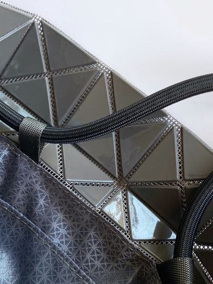 イッセイミヤケ「Issey Miyake」LUCENTシリーズ トートバッグ