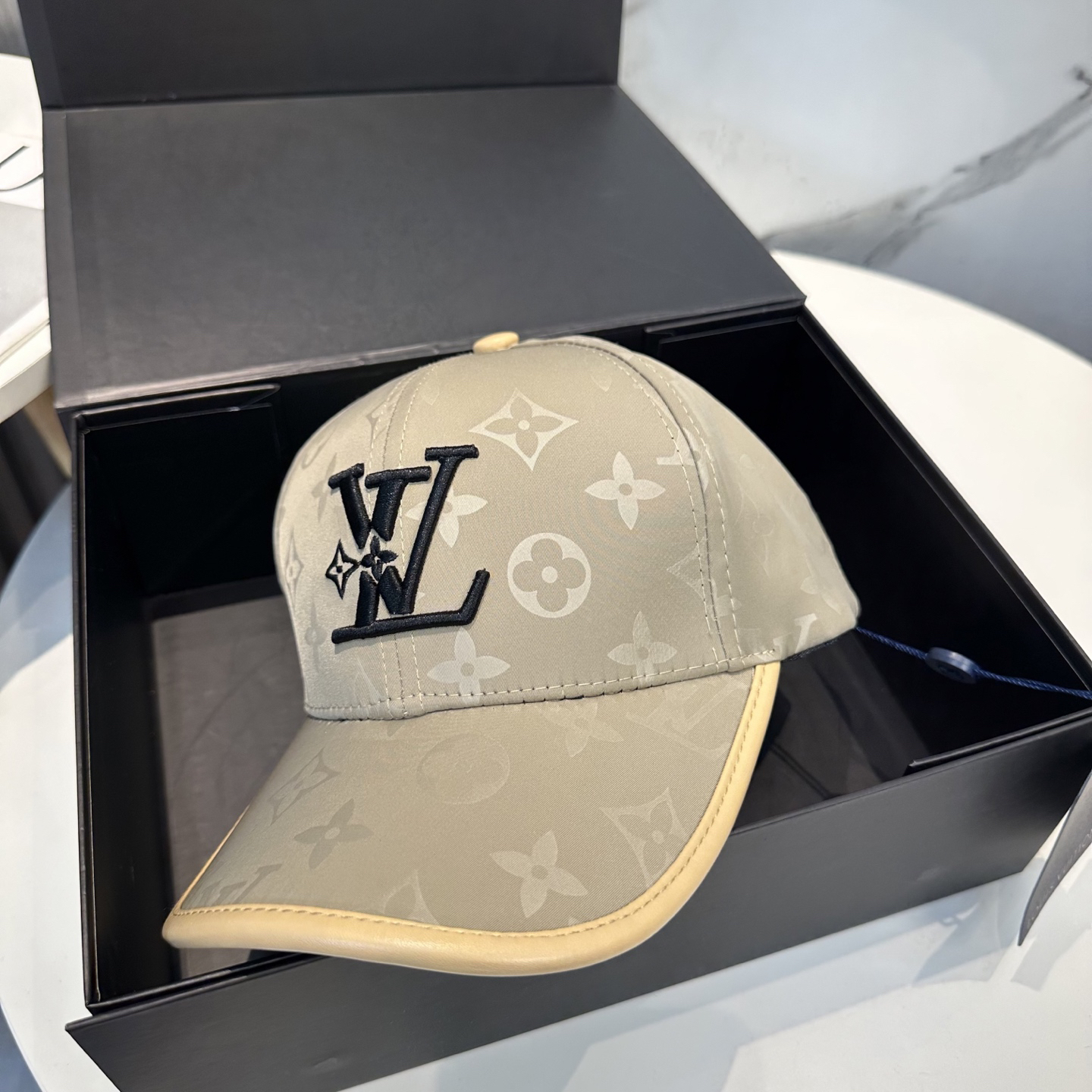 ルイ・ヴィトン「Louis Vuitton」 の新作野球帽