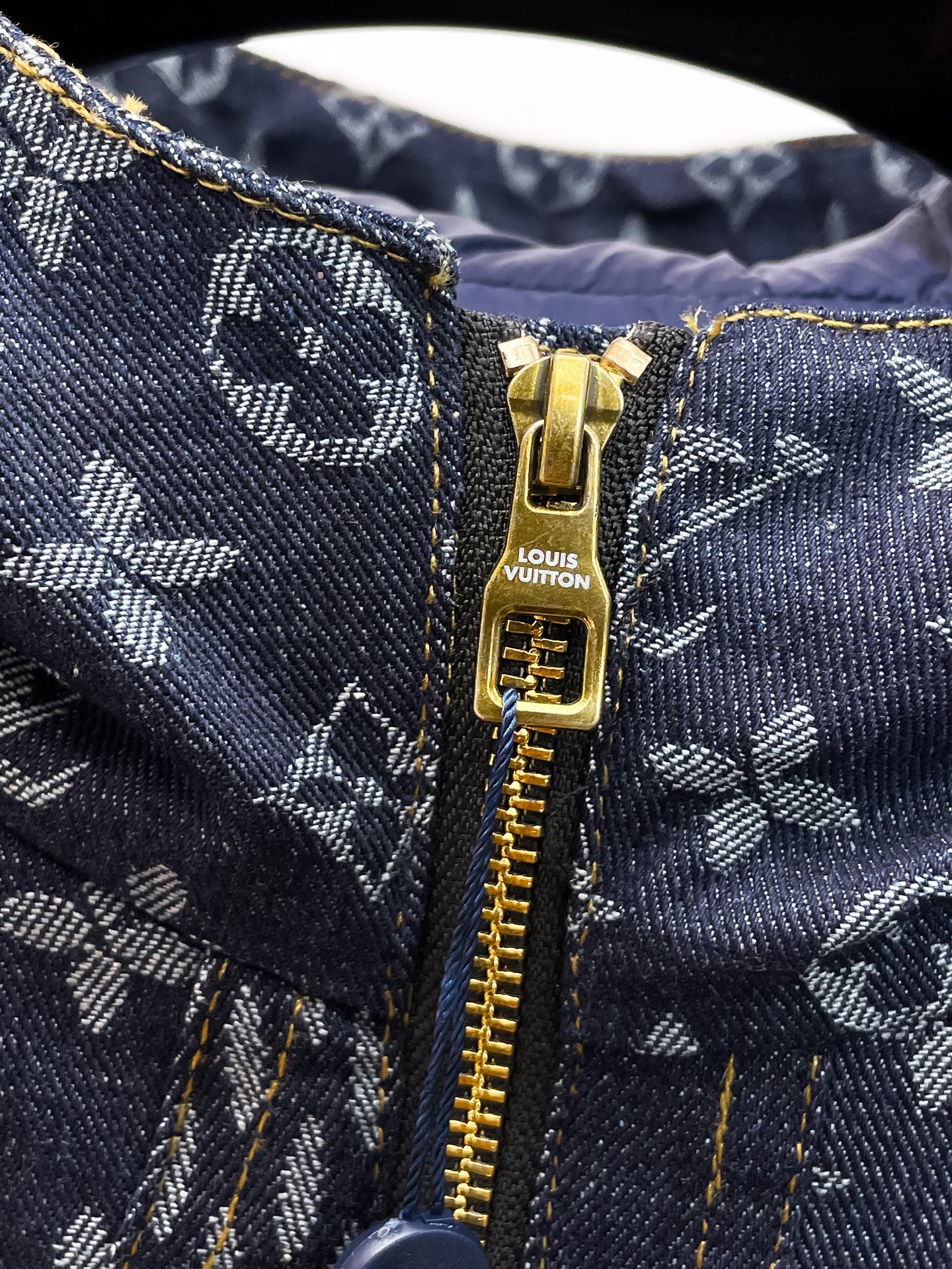 ルイ・ヴィトン冬のおしゃれカジュアルダウンジャケットメンズジャケット