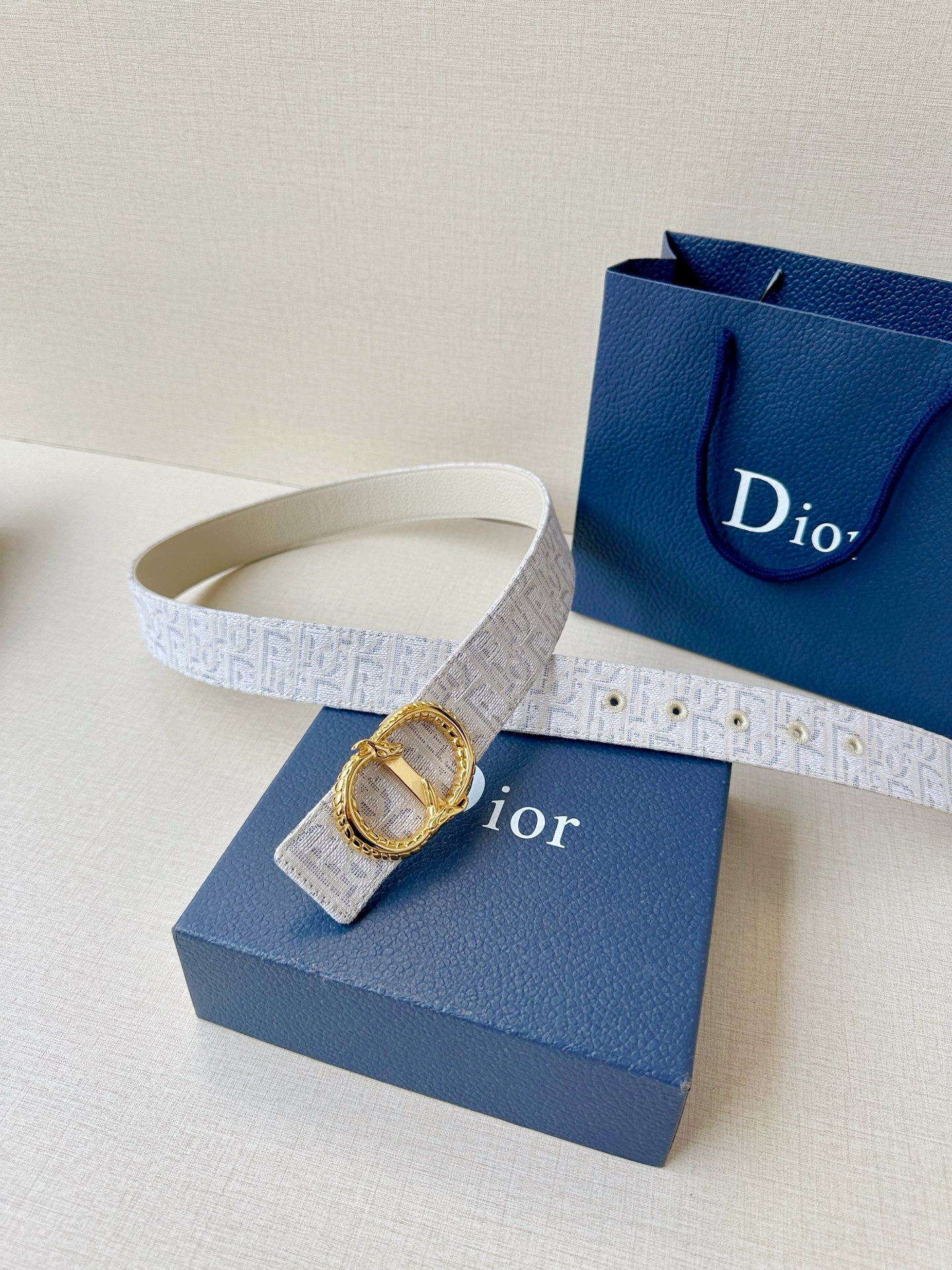 ディオール「Dior」女性用ベルト