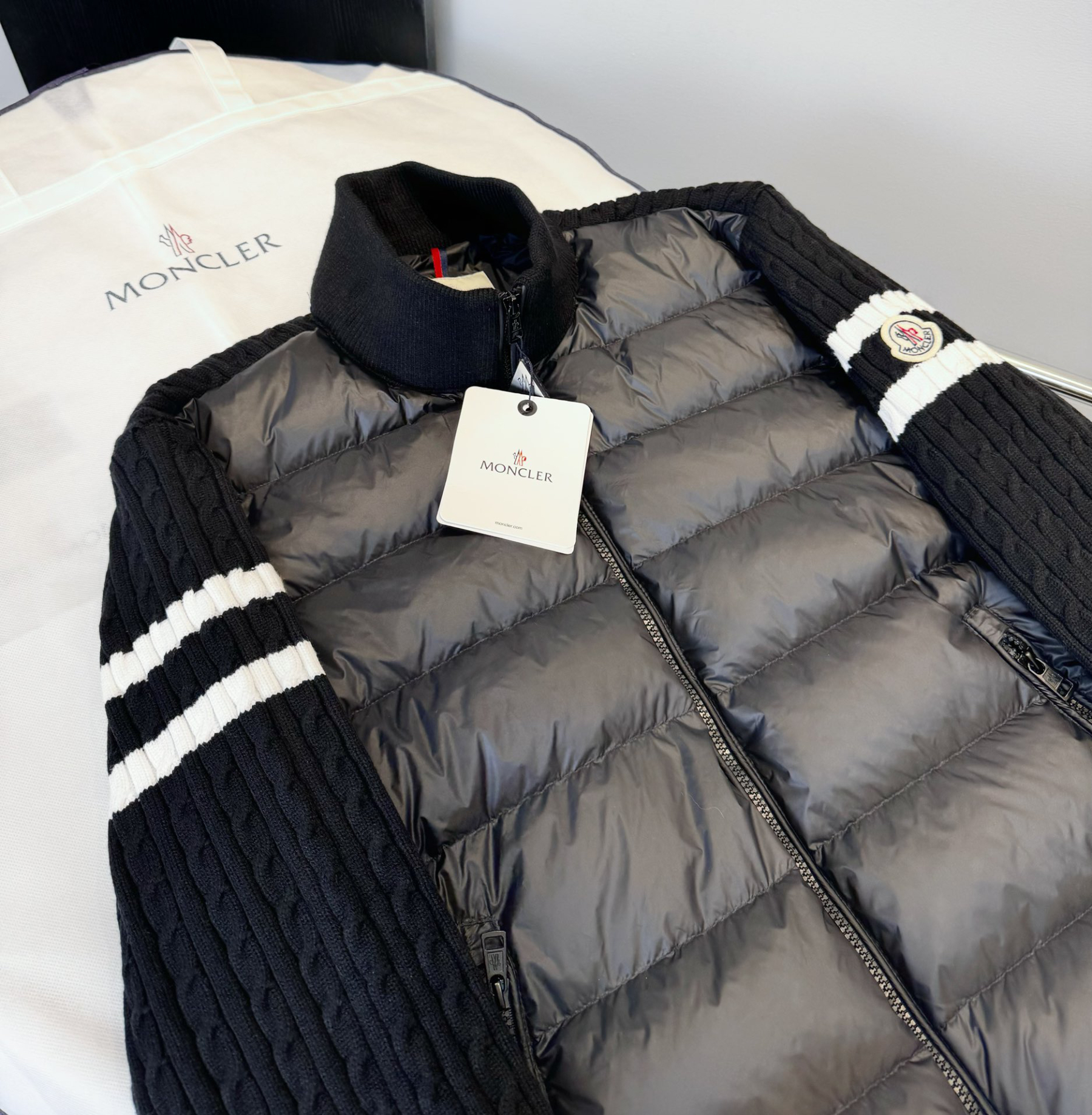 モンクレール シーズン別 ロングダウンコート