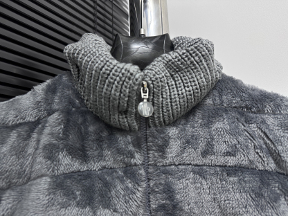 モンクレール シーズン別 ロングダウンコート