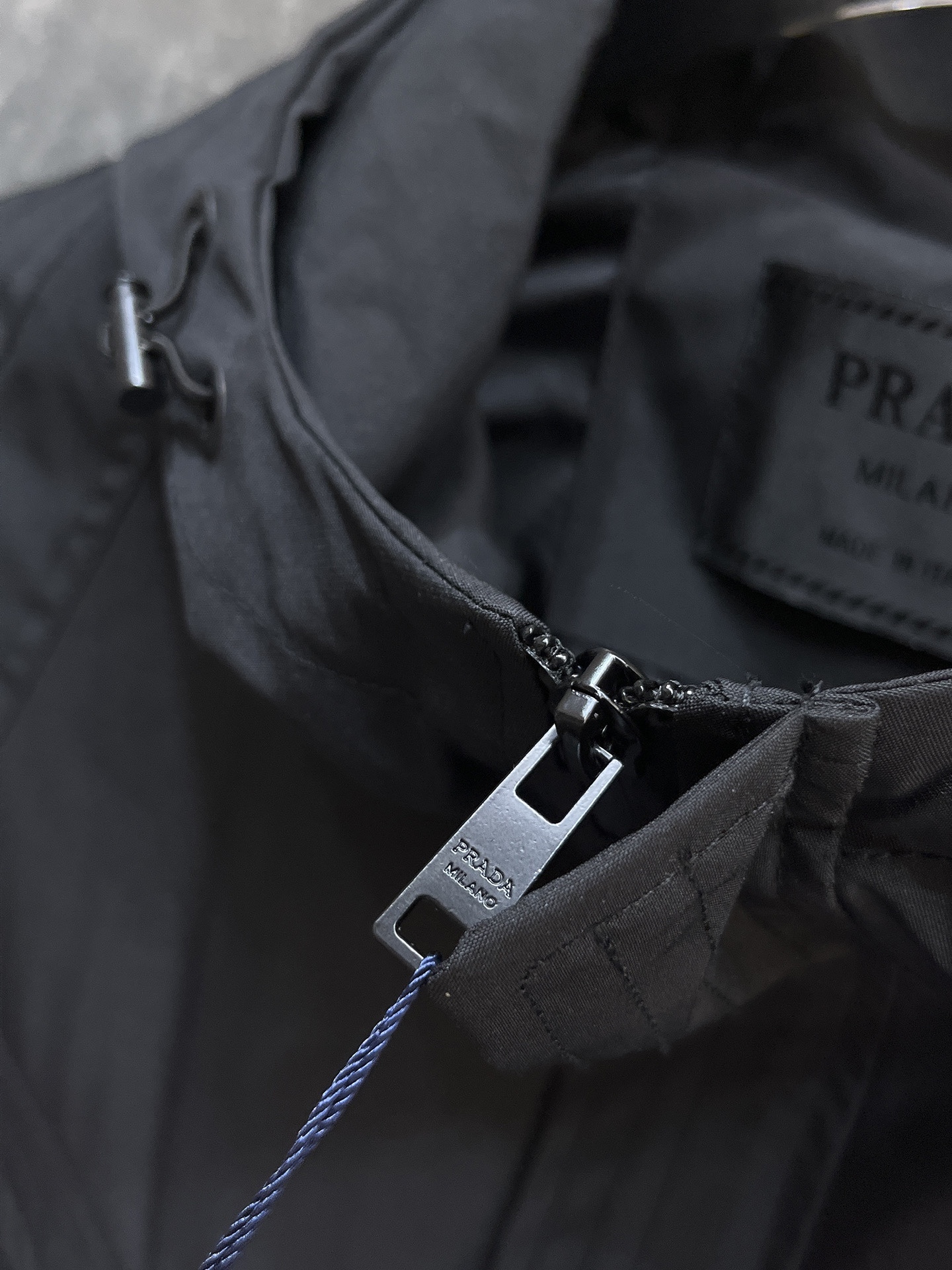 プラダ冬のおしゃれメンズジャケット