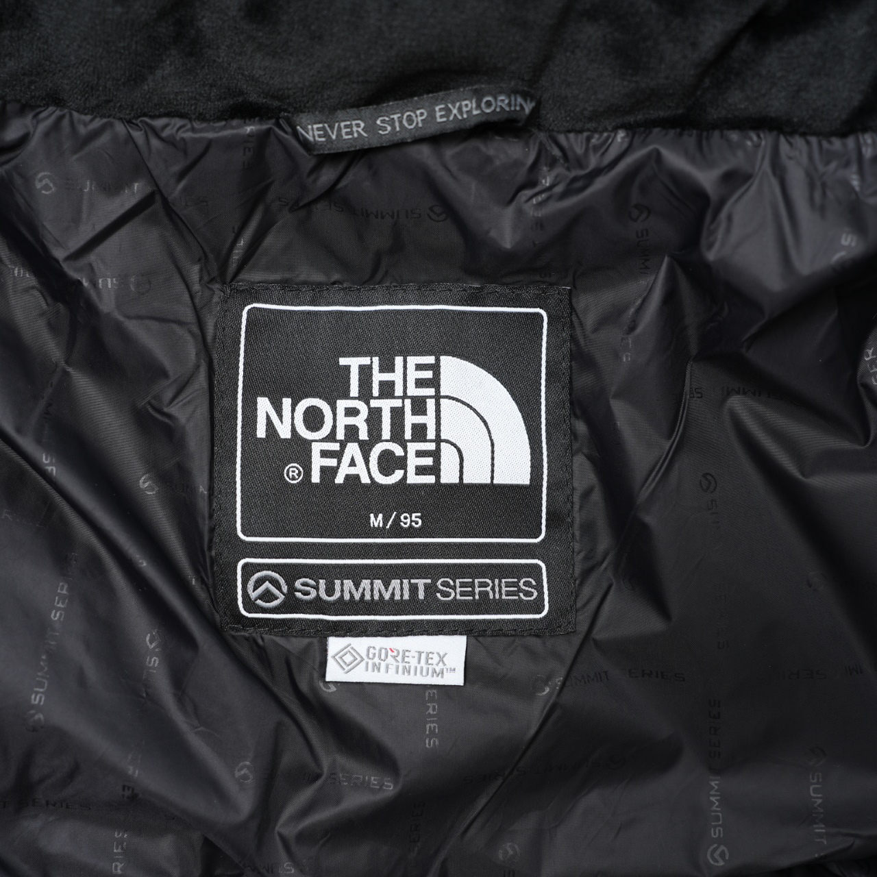 ザ・ノースフェイス 厳冬のしつらえにダウンジャケットシリーズ