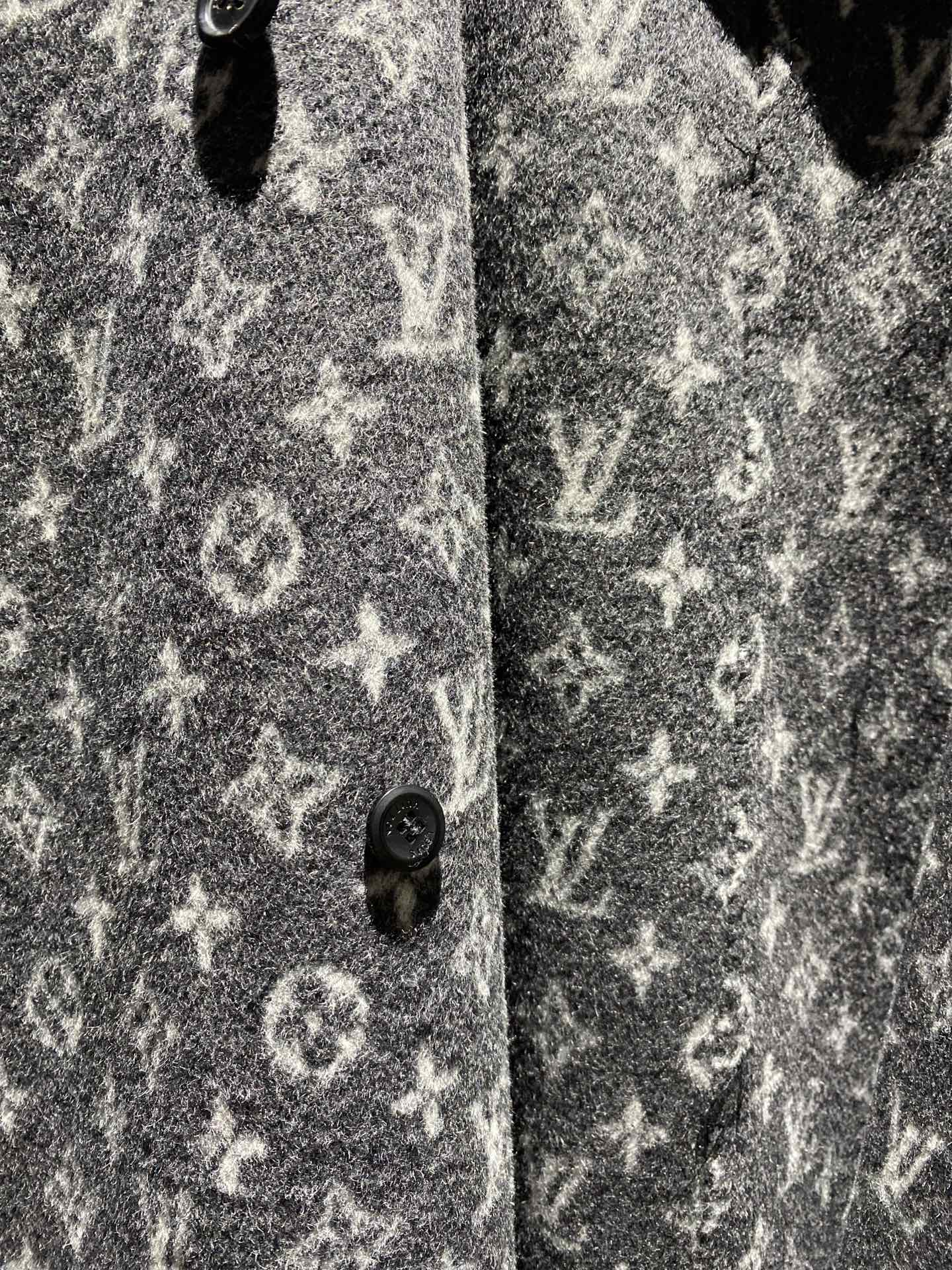 [ Louis Vuitton ] ルイ・ヴィトン  リバーシブルコートウールレディーストップス