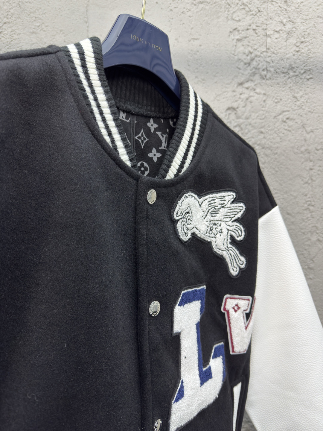 [ Louis Vuitton ] ルイ・ヴィトン  刺繍ペガサス野球服