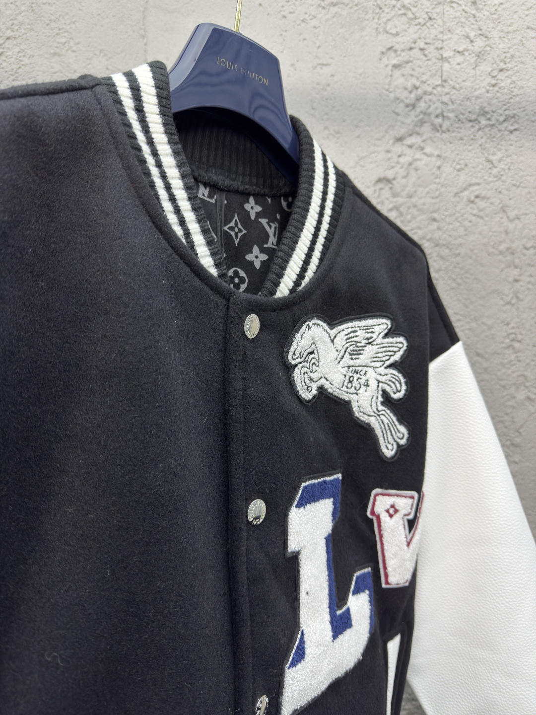[ Louis Vuitton ] ルイ・ヴィトン  刺繍ペガサス野球服