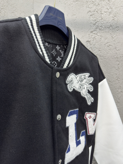 [ Louis Vuitton ] ルイ・ヴィトン  刺繍ペガサス野球服