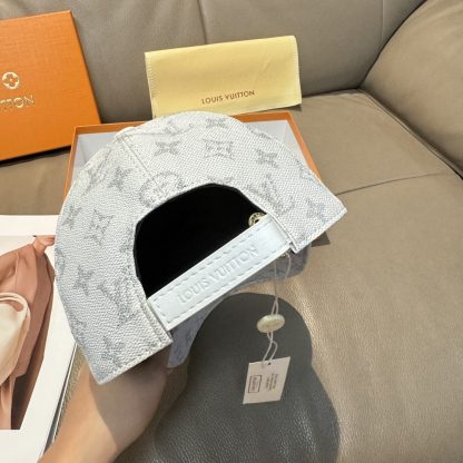 Louis Vuitton ルイ・ヴィトンの新作野球帽