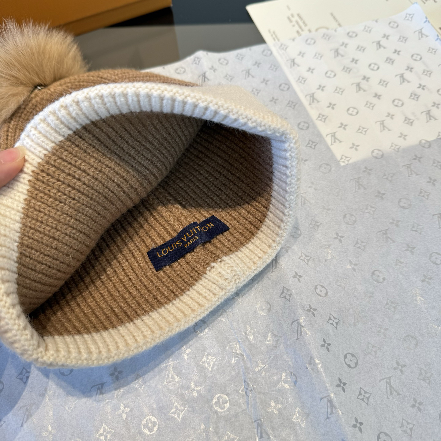 Louis Vuitton ルイヴィトン新作ニット帽