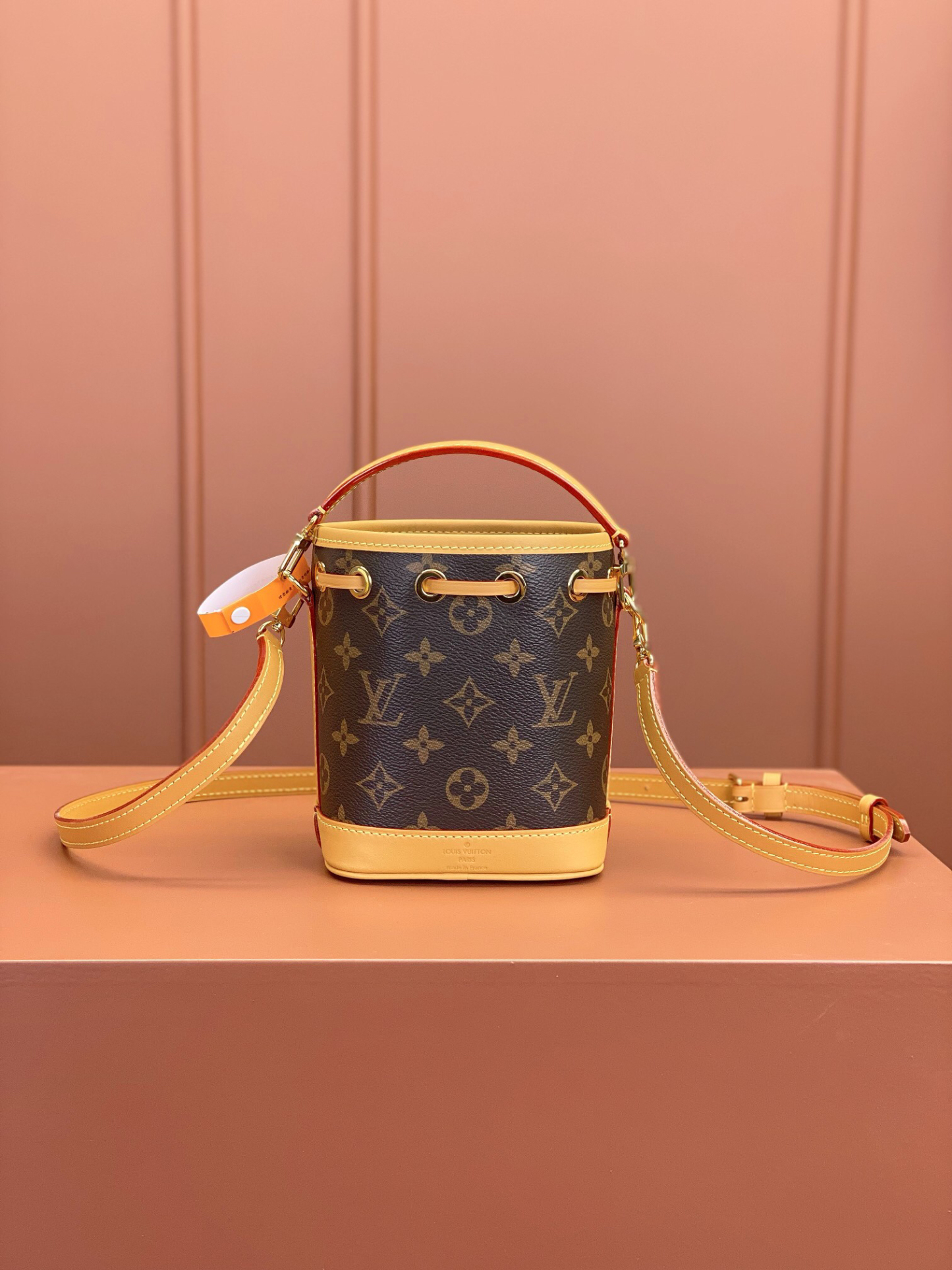 Louis Vuitton  ルイ・ヴィトン シーズナル ワンショルダーバッグ 