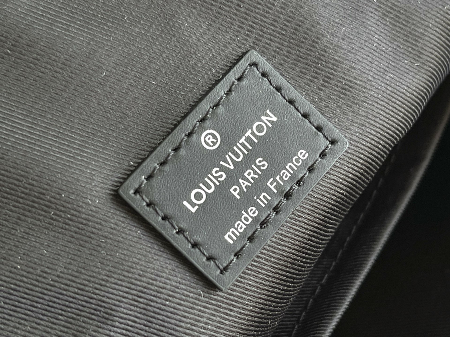 Louis Vuitton ルイ・ヴィトン おしゃれなメンズリュックサック