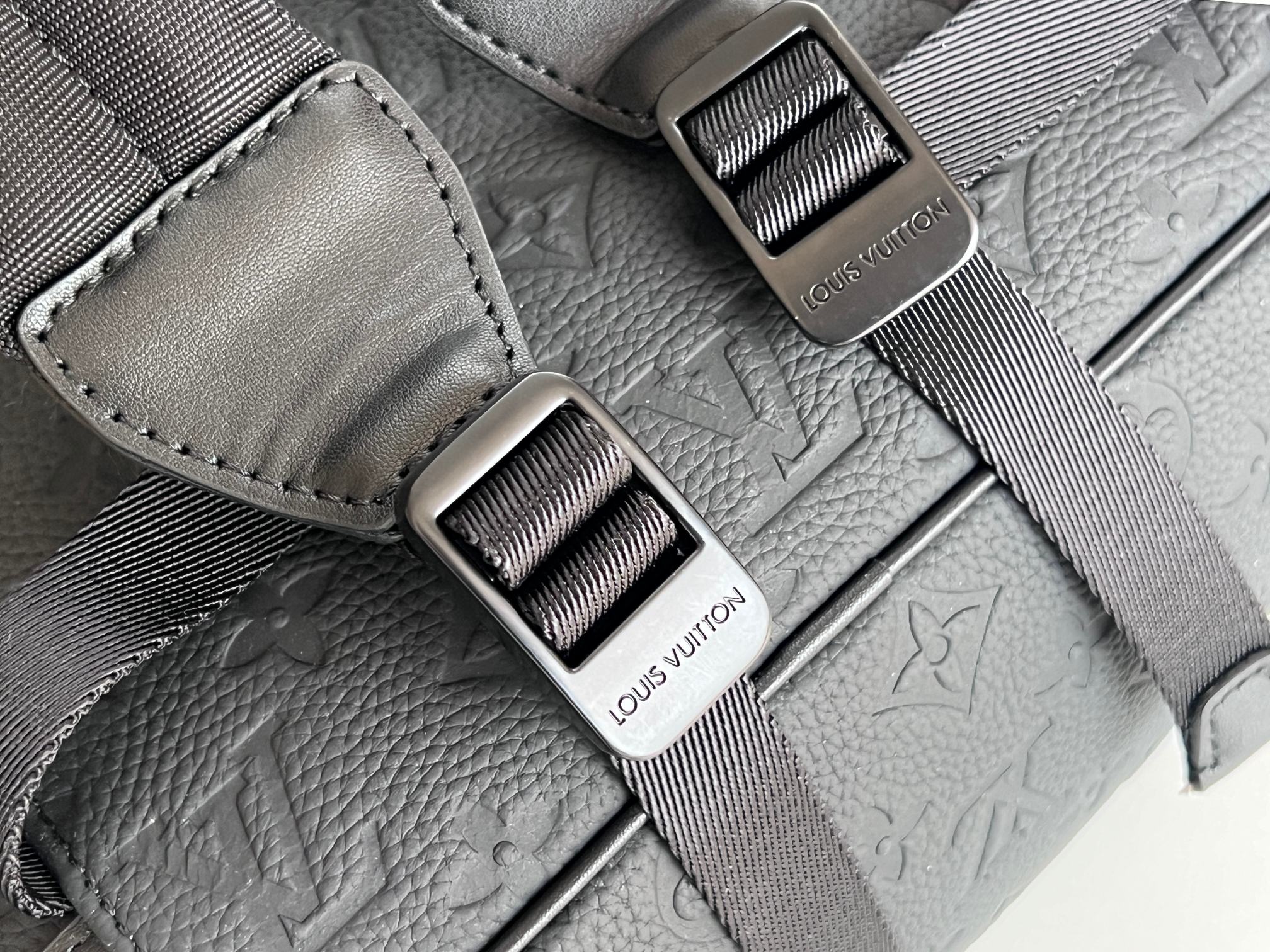 Louis Vuitton ルイ・ヴィトン おしゃれなメンズリュックサック